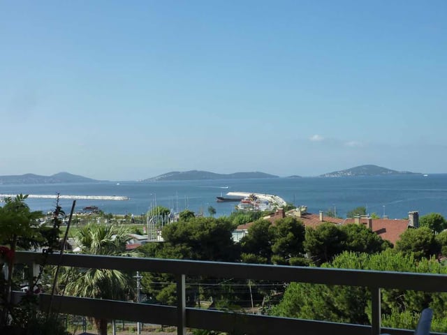KÜÇÜKYALI ÇAMLIK'TA PANORAMIK DENIZ VE ADALAR MANZARALI 3+1 DAIRE