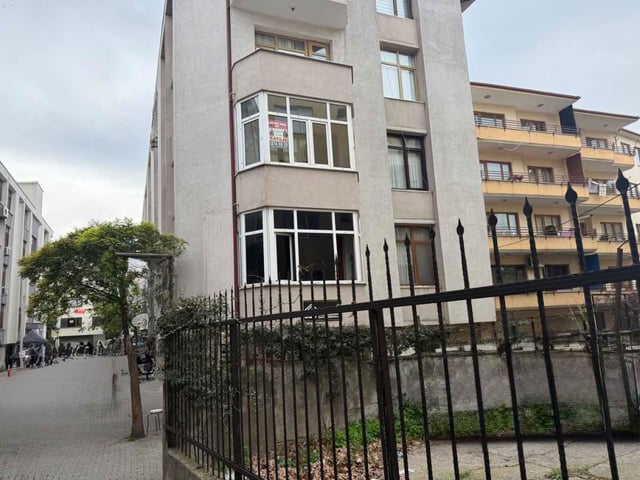 GAR MEYDANI KARŞISI GARAJLI160M2 KAÇIRILMAYACAK 3+1 FIRSAT DAİRE