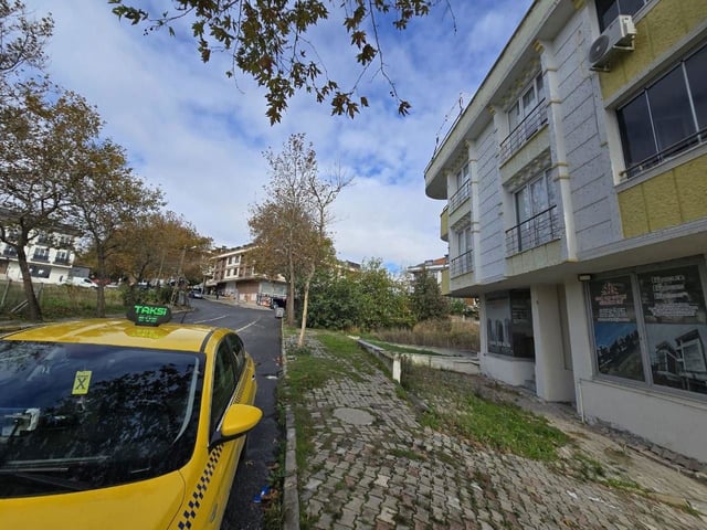 REMAX MAHAL'DEN BEYLİKDÜZÜ KAVAKLI MAHALLESİ'NDE ŞIK 2+1 DAİRE