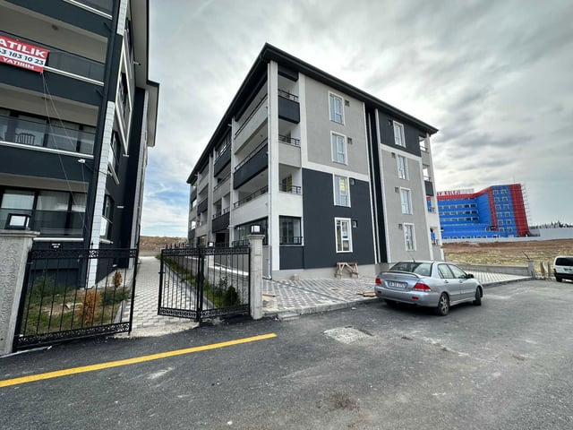 GÖLBAŞI ÖRENCİK'TE, FULL YAPILI, SIFIR BİNADA SATILIK 1+1 DAİRE