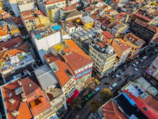 REMAX HANE DEN BEŞİKTAŞ'TA YÜKSEK KİRA GETİRİLİ EŞYALI 3+1