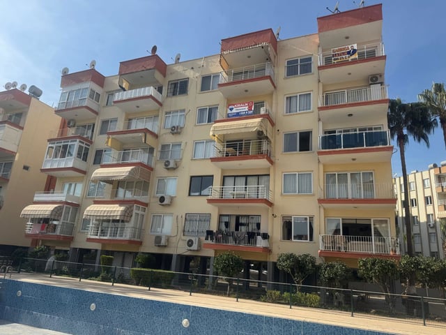 REMAX TOROS'TAN MARMARA SİTESİ'NDE DENİZE SIFIR HAVUZLU EŞYALI KİRALIK 2+1