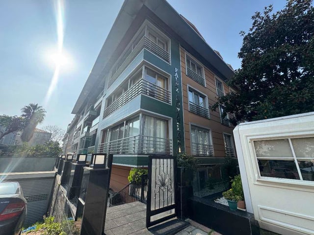 FALEZ KONAKLARINDA HAVUZLU SİTEDE 3+1 GENİŞ DAİRE