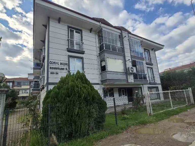 EMEL KARAGÖZ'DEN İKİ AVM ARASI DUBLEX DAİRE
