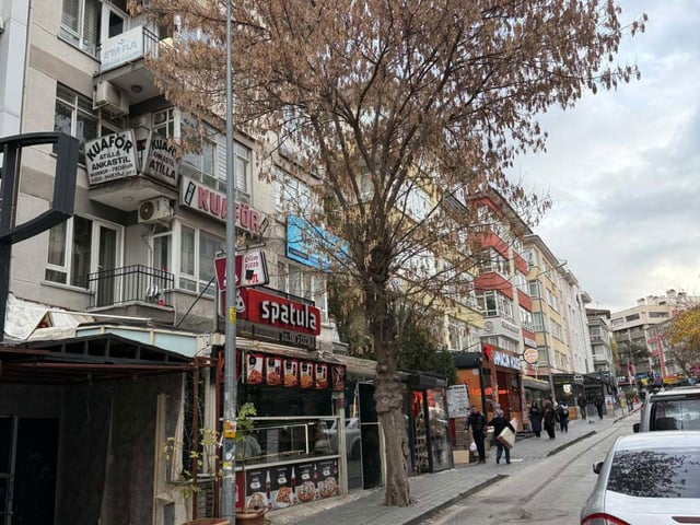 KIZILAY SELANİK CADDESİ OTOPARKLI SATILIK İŞYERİ
