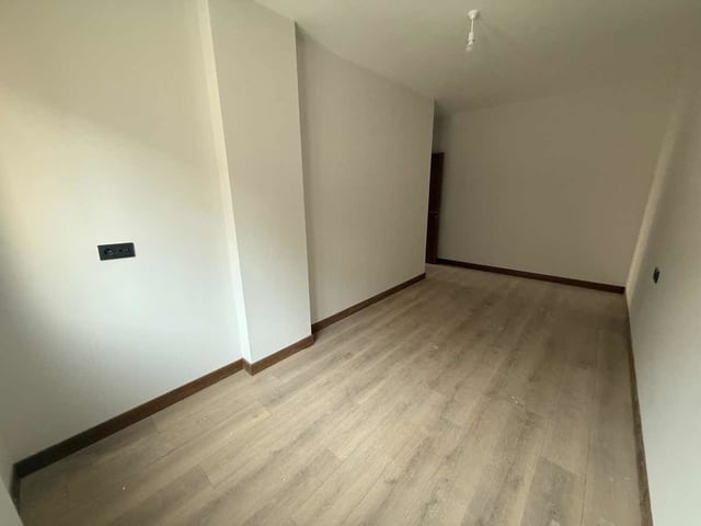 ÇENGELKÖY RASATHANE SİTE İÇİ ARA KAT YÜKSEK KAT SIFIR 3+1