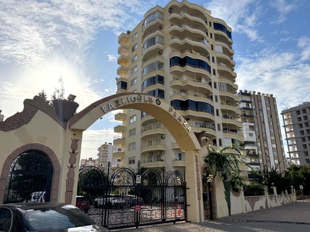 REMAX TOROS'TAN YENİŞEHİR'DE FAZLIOĞLU PLAZA'DA KİRALIK 4+1