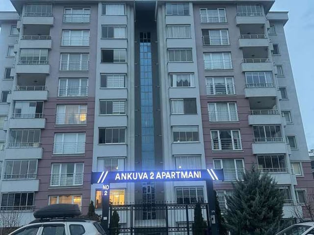 BAĞLICA AYMER CADDESİNDE 280 M² ÜÇ CEPHELİ 5+2 ÇATI DUBLEKSİ