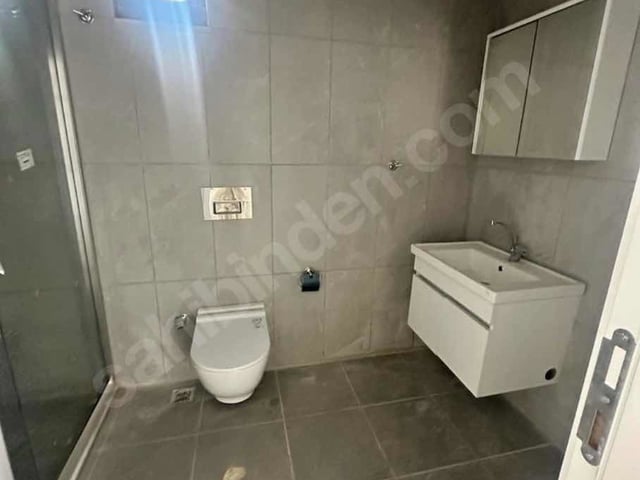 LÜLEBURGAZ GENÇLİK PARKI ARKASINDA SATILIK RE/MAX EKİNOX'TAN 1+1 DAİRE