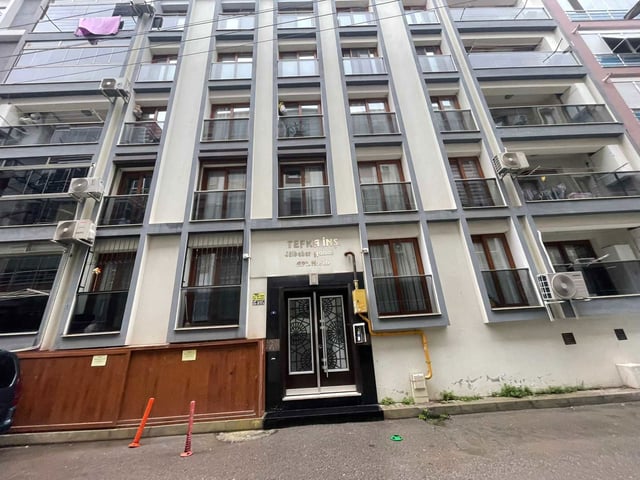 29 İZMİR ŞEMİKLER'DE ORDU BULVARI YAKINI 2+1 SATILIK DAİRE
