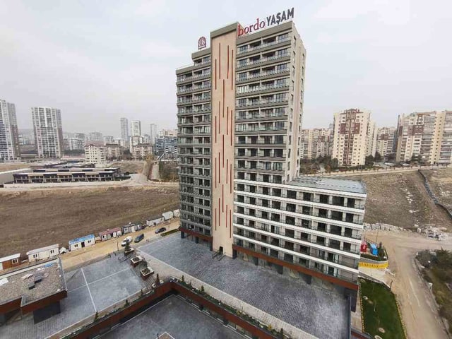 BORDO YAŞAM'DA EN GÜZEL CEPHEDE 11.KATTA KİRALIK 1+1