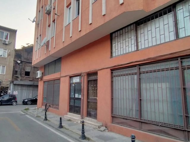 HASANPAŞA'DA ULAŞIM AĞLARINA YAKIN SATILIK 1+1 DAİRE