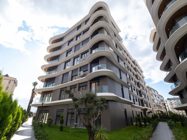TUZLA 360 MARİNE MARİNA VE DENİZ MANZARALI LÜKS KİRALIK DAİRE