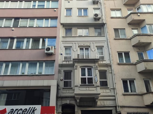 ŞİŞLİ KURTULUŞ CADDESİ 4+2 SATILIK DUBLEKS DAİRE