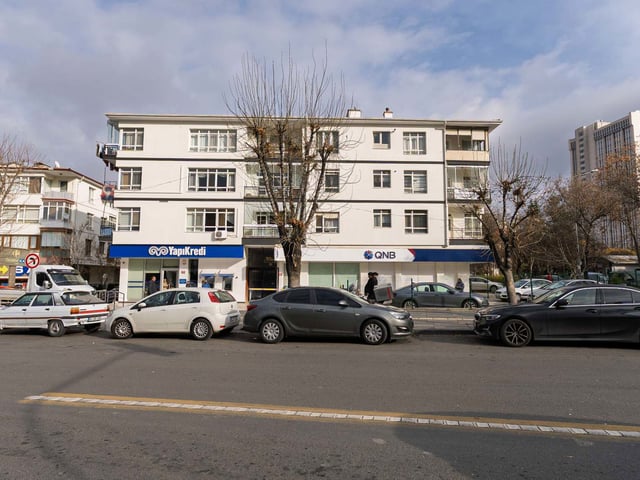 EMEK MAHALLESİ MERKEZİ KONUMDA KLİMALI 3+1 KİRALIK DAİRE