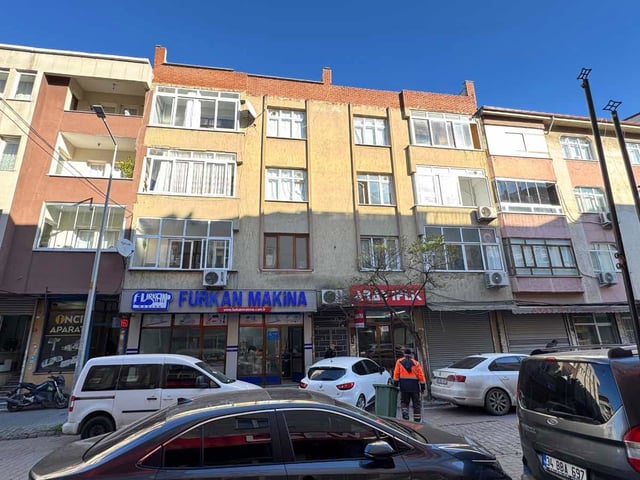BARBAROS HAYRETTİN PAŞA DA KİRALIK 2+1 DAİRE