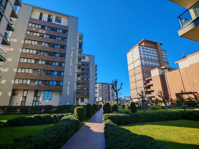ÇEKMEKÖY SOĞUKPINAR’DA TAMDONANIMLI SİTE İÇERİSİNDE, BÜYÜK TİP 2+1 KİRALIK DAİRE