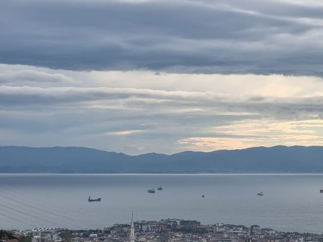 KARTAL ŞEHRI DENİZ ADALAR VE ORMAN MANZARALI 3+1 SATILIK DAİRE