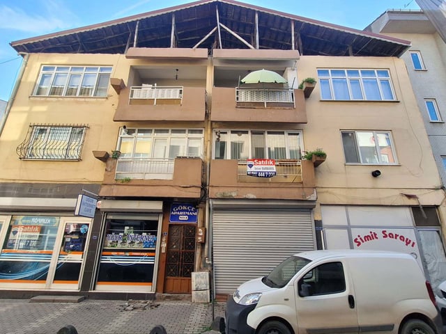 DERİNCE MERKEZDE 116 M2 2+1 SATILIK DAİRE