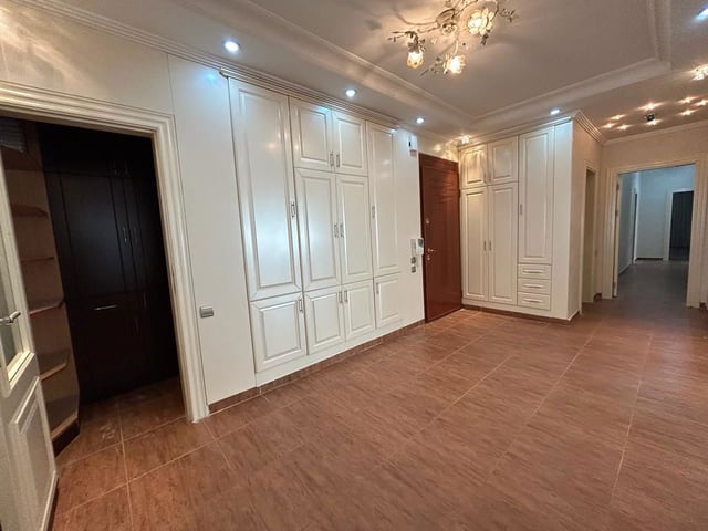 REMAX GÖKÇEM KEMAL GÜVENEVLER MAH. SATILIK 4+1 GENİŞ DAİRE