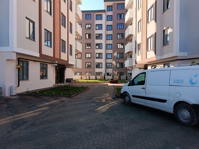REMAX GÖKÇEM KEMAL YÜZBAŞI BİNEVLER MAH EŞYALI 2+1 SATILIK DAİRE