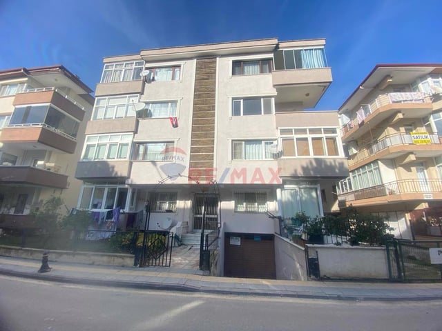 REMAX YALOVA DAN RÜSTEMPAŞA MAHALLESİNDE 3+1 KİRALIK DAİRE