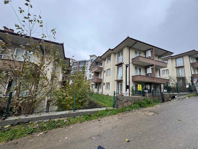 RE/MAX MAVİ'DEN RUMELİ SİTESİ'NDE KİRALIK EŞYALI 2+1 DAİRE