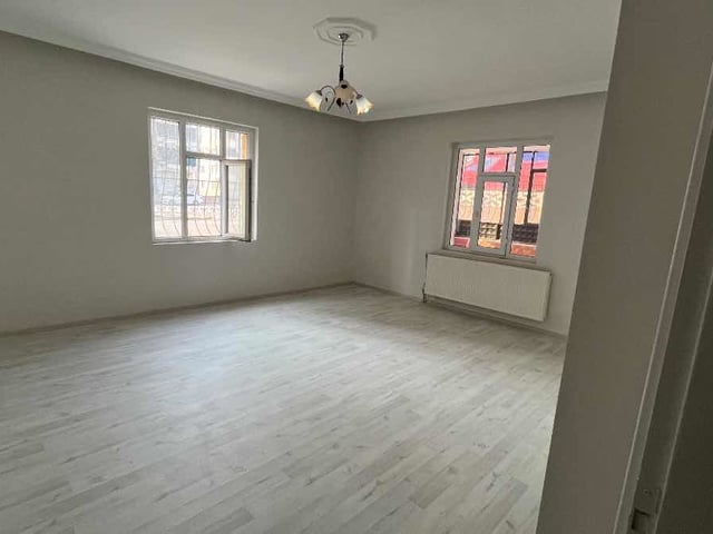 REMAX DOĞUDAN ŞEHİR HATAHANESİNE YAKIN FIRSAT DAİRE