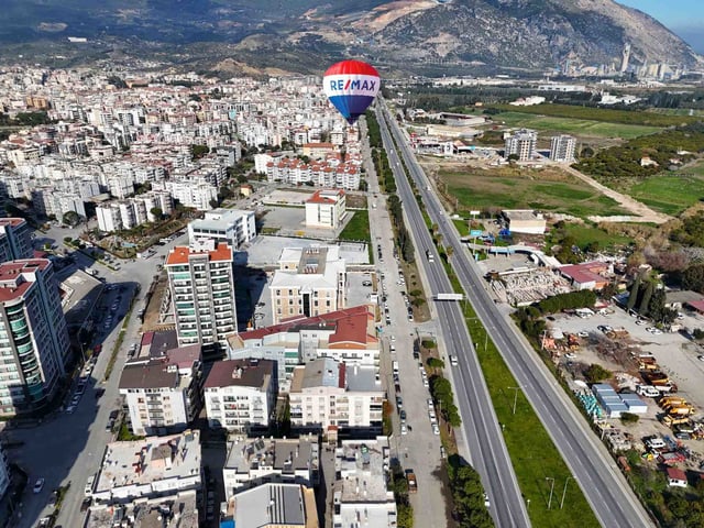 SÖKE YENICAMI MAHALLESINDE, YÜKSEK GIRIŞ KAT, 2+1 DAIRE