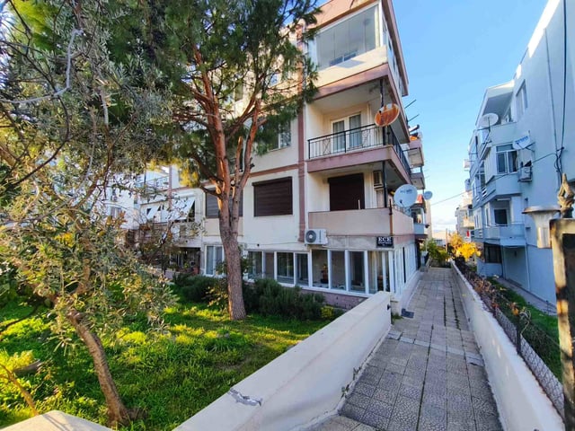 AYVALIK ARMUTÇUK’TA İĞDELİ PLAJINA YAKIN KİRALIK 3+1 DAİRE