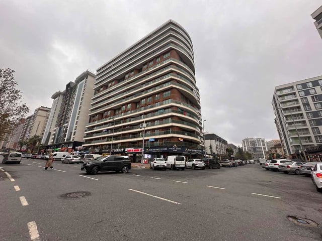 ÖNAY GARDEN RESİDENCE DE SATILIK 1+1 SATILIK 60 M2 EŞYALI DAİRE