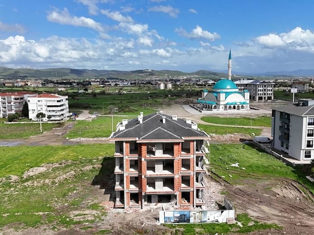 RE/MAX İNCİ'DEN %50 PEŞİNATLA PAŞAALANIN'DA PROJEDEN SATILIK 1+1 DAİRE