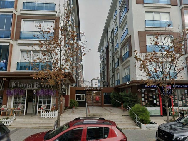 BEYLİKDÜZÜ ADNAN KAHVECİ DORAPARK 2 SİTESİ 3+1 SATILIK DAİRE