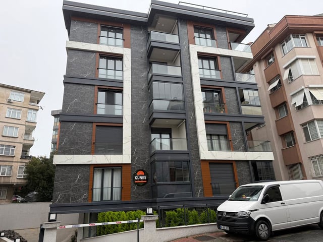 YENİ BİNA DA GENİŞ TERASLARI OLAN ŞIK ÇATI DUBLEKS