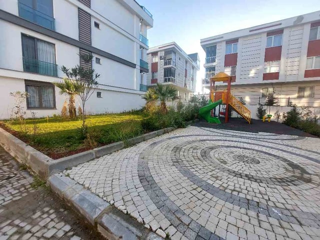 ATATÜRK MH ADA EVLERİ SİTE 2+1 BOŞ LÜKS SATILIK DAİRE