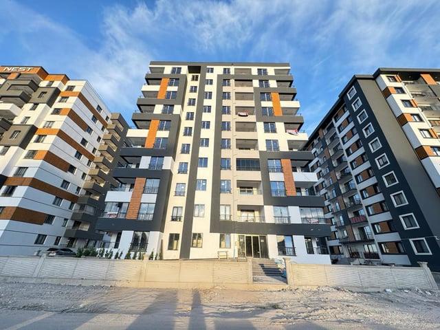 ŞEHIR HASTANESI KARŞISINDA KIRALIK SIFIR LÜKS 3+1 DAIRE