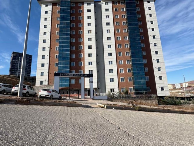 KIRIKKALE YAHŞİHAN ŞEHRİZAR KONUTLARINDA 200 M² NET 4+1