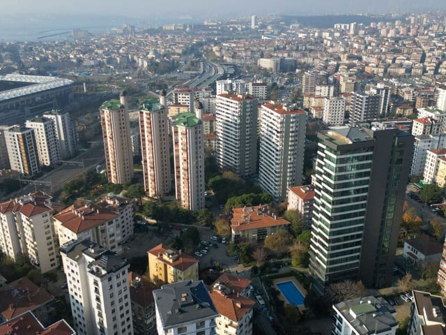ZİVERBEY 34'TE SATILIK 4+1 MANZARALI HAVUZLU LÜKS DAİRE