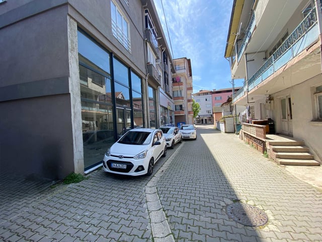 HENDEK MERKEZDE 1+1 KİRALIK DAİRE