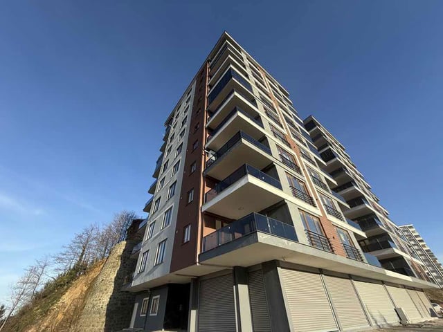 REMAX’TEN TİREBOLU DEMİRCİ MAH. DENİZ MANZARALI LÜKS SATILIK  3+1  DAİRE
