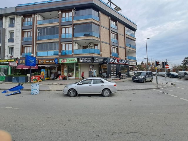 KÜÇÜKÇEKMECEDE PANORAMIK GÖL & DENİZ MANZARALI, TERASLI,(ÇİFT DAİREYE)DÖNÜŞTÜRÜLEBİLİR