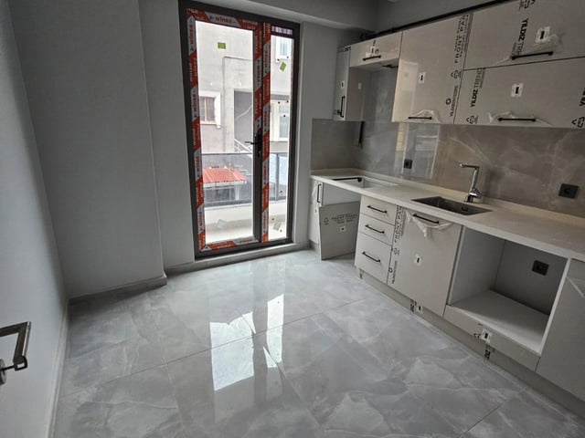 KARTEPE ERTUĞRUL GAZI ARAKAT 2+1
