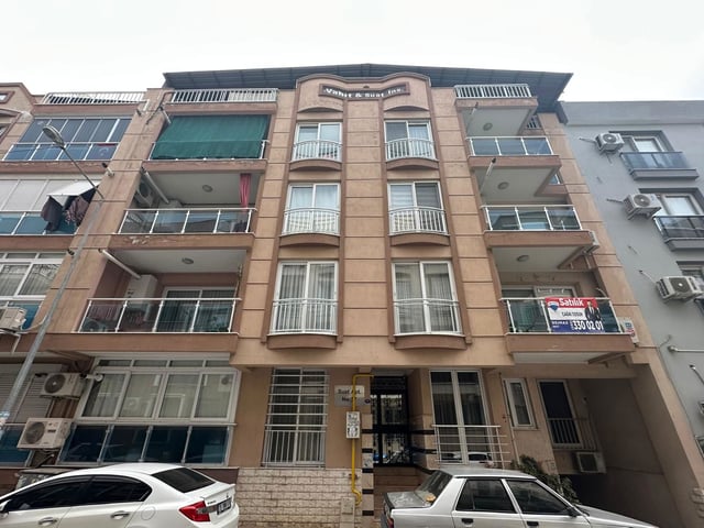14 KÜÇÜK ÇİĞLİDE SATILIK ÇİFT CEPHE 3+1 DAİRE