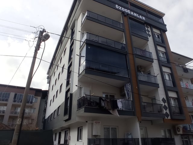 MENEMEN ISMET INÖNÜ MAHALLESI SATILIK 2+1 DAIRE