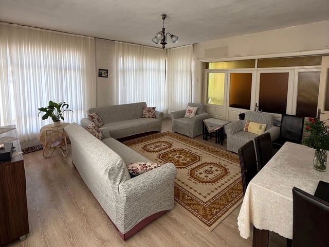 AYDIN CADDESİ ÜZERİ KÖŞE KONUMLU DAİRE