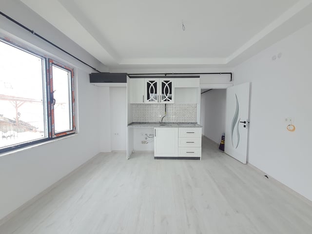 REMAX DOĞU'DAN SÜRSÜRÜ MAHALLESİ YEŞİL CAMİ YANI KİRALIK 1+1