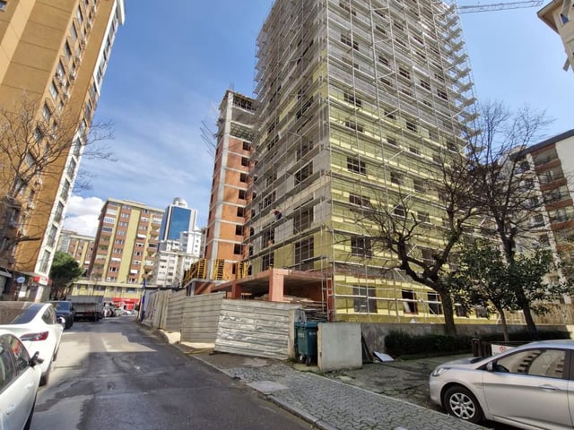 KOZYATAĞI METRO DURAĞINA 500M. BAYAR CADDESİNE 2. BİNA