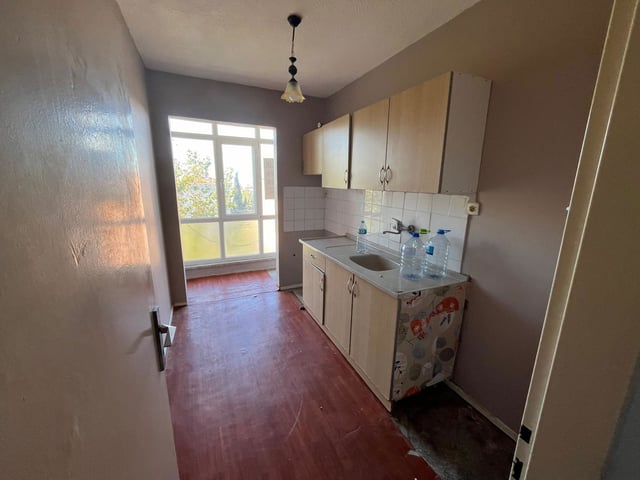 GÖÇMEN KONUTLARINDA SATILIK 2+1 DAİRE