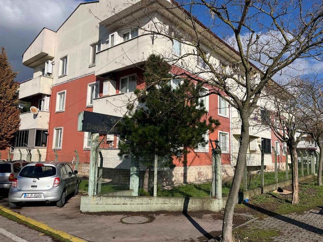 KARTEPE SUDEKS DORUKKENT 2'DE SATILIK 1+1 İÇİ TEMİZ ARAKAT DAİRE