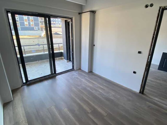 ATAKUM’DA HAVUZLU SİTE’DE TAKASA UYGUN 1+1 DAİRE-REMAX EZGİ KANSIZ